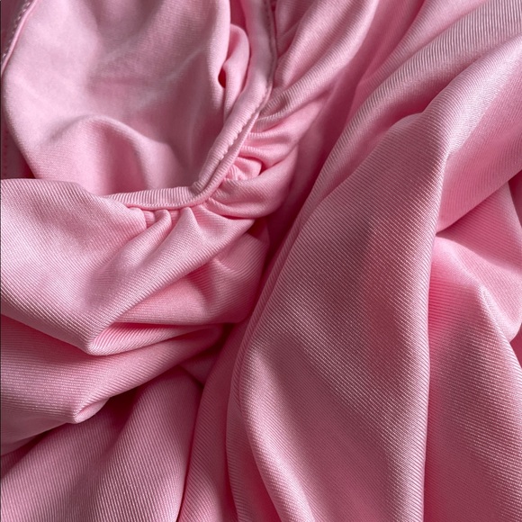 L.   So Soft !  Pink Halter Neck Midi Dress - Picture 5 of 5